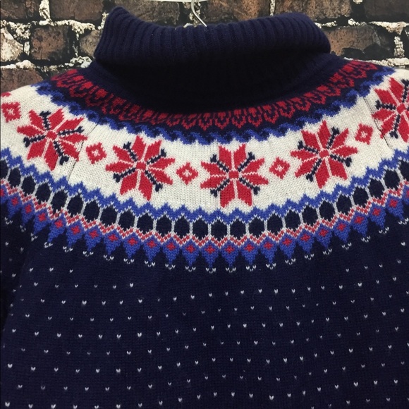 Vineyard vines turtle neck size M - Picture 6 of 6